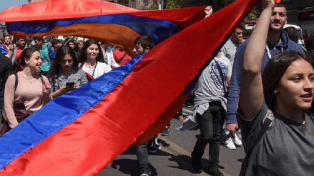 Dopo giorni di proteste in Armenia, si dimette premier Sargsyan - ilgiornale.it