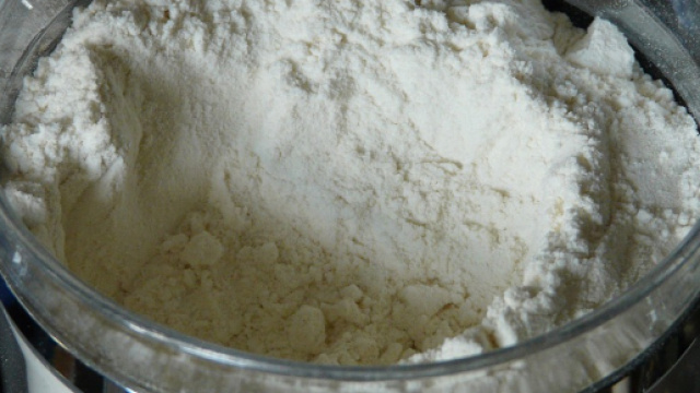 Farina ritirata dai banconi alimentari: ecco il perch&egrave; della decisione presa dal Ministero