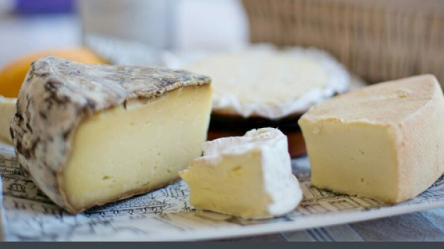 La vitamina K2 si trova nel formaggio (Canva)