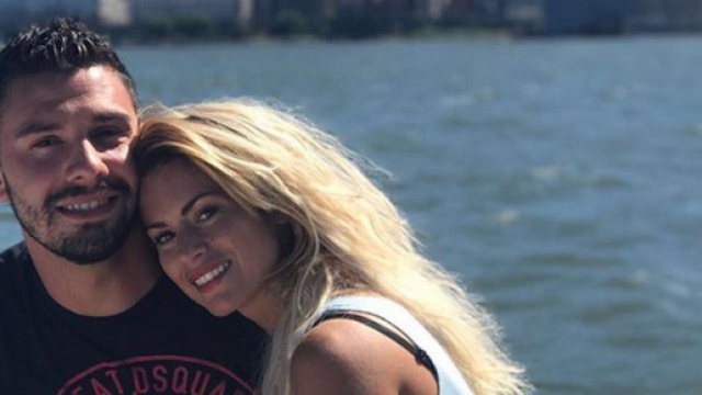 S&eacute;par&eacute; de Carla depuis deux mois, Kevin se justifie sur son attitude en regardant Les Marseillais Australia