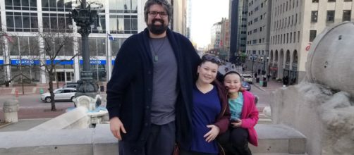 Andrew Glennon and Amber Portwood enjoy the sights of Indianapolis. - [Photo via Twitter]
