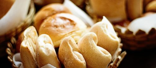 Bread is one of the many products hemp can be used for. [Photo via Pixabay - CC0 Creative Commons]