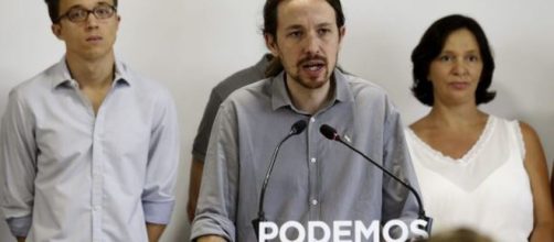 Pu&ntilde;aladas y traiciones entre compa&ntilde;eros