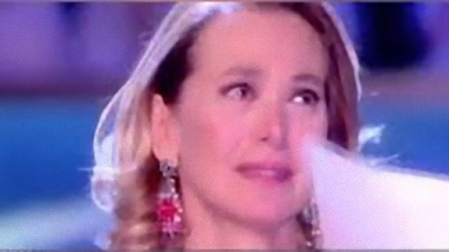 Barbara D'Urso umiliata: 'Sei una ricattatrice ignobile'.