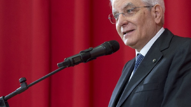 Il Presidente Sergio Mattarella al teatro di Casoli in occasione della cerimonia per il 73&deg; anniversario della Liberazione.