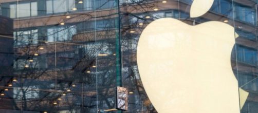 The European commission has launched an investigation into Apple&rsquo;s Shazam acquisition. - [image source: Wochit Techr / YouTube screencap]