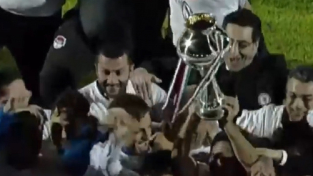 I calciatori del Foggia esultano dopo la vittoria della Coppa Italia di Lega Pro