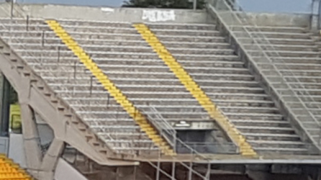 Il settore ospiti del Via del mare.