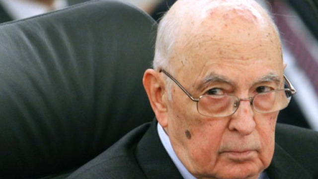 Napolitano insultato sui social