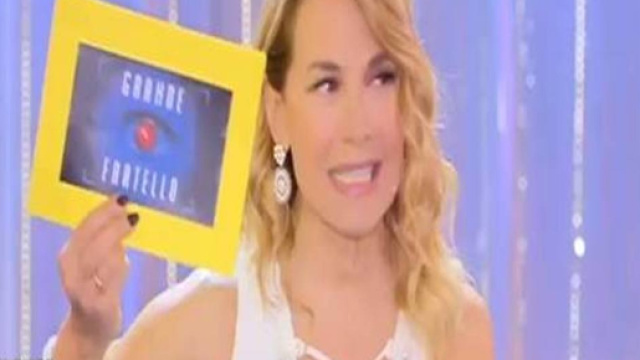 BARBARA D'URSO IN DIRETTA: &ldquo;Ho le conversazioni spinte di Simone e ... - newscronaca.it