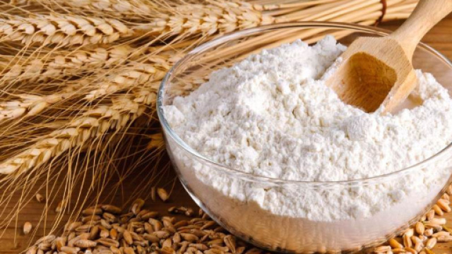 Farina ritirata dal mercato: rischi e pericoli per l'uomo, ecco cosa sapere prima di consumarla