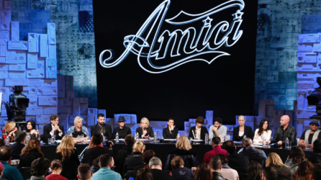 Anticipazioni Amici 2018: quarta puntata.