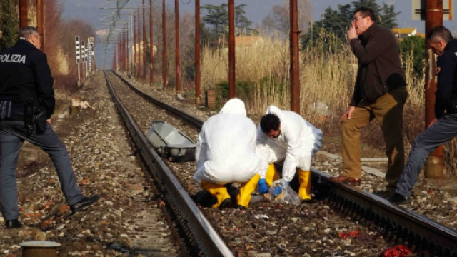 Calabria, travolto e ucciso da un treno. (foto di repertorio)