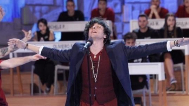 Perch&eacute; Ermal Meta non c'&egrave; ad Amici 2018