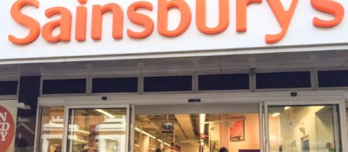 Acuerdo de fusi&oacute;n de las empresas Sainsbury's y As