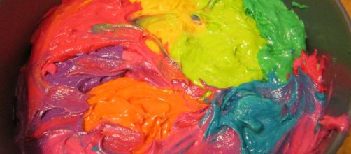 Tye Dye Cake batter via Moonlight Bulb |Flickr