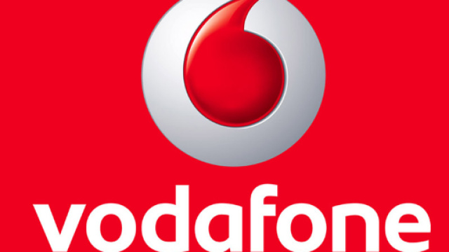 Vodafone: rincari di 3 euro, arrivano due 'regali' ai clienti