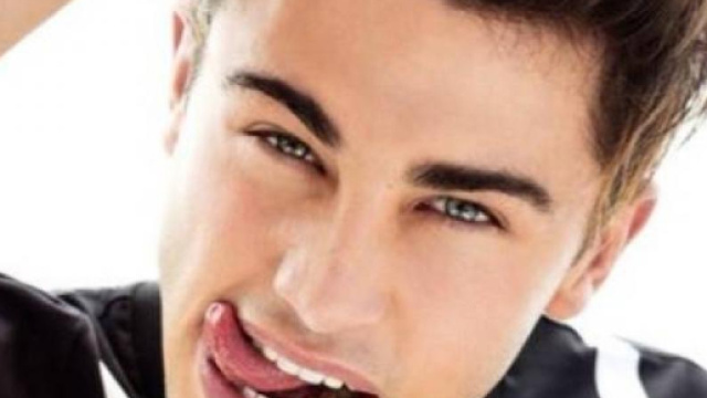 Amici 17: le coppie si separano e Riki ha un duro sfogo sui social