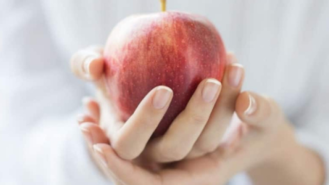 Tumori: mela annurca rimedio per la caduta dei capelli - improntaunika.it