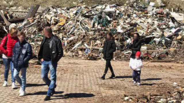 Una passeggiata tra le macerie di Rigopiano per santificare Pasquetta