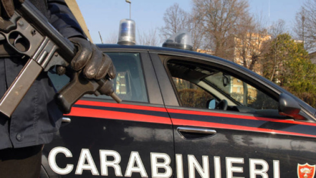 Arrestati due rapinatori in fuga.