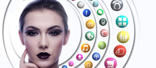 Selecting a self-improvement app can be tedious with so many to choose. - [via Pixabay - geralt]