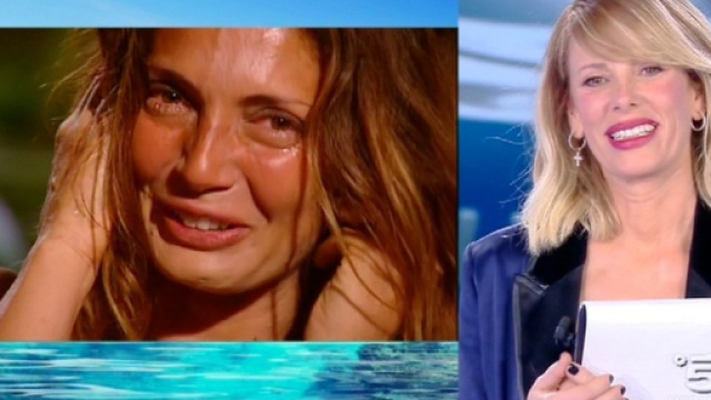 Alessia Mancini sorpresa dal gesto di Bianca Atzei