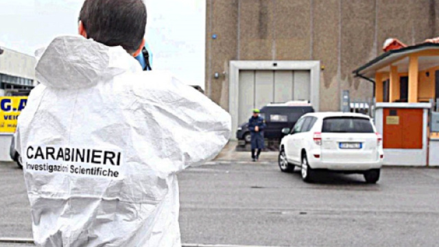 L'esterno della ditta Sga, dove si &egrave; consumato il primo dei due delitti.