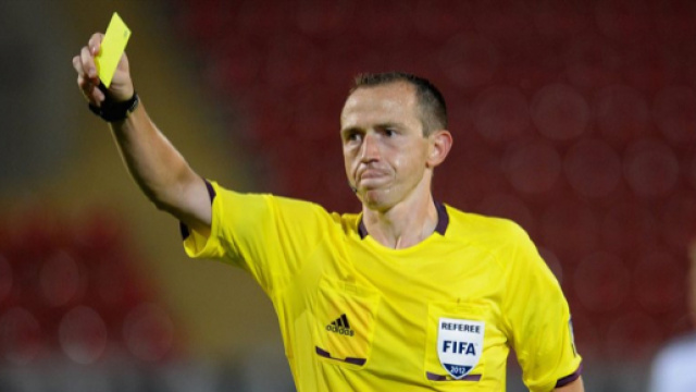 OL/PSG - Ruddy Buquet au sifflet, un arbitre synonyme de d&eacute;faites ... - parisfans.fr