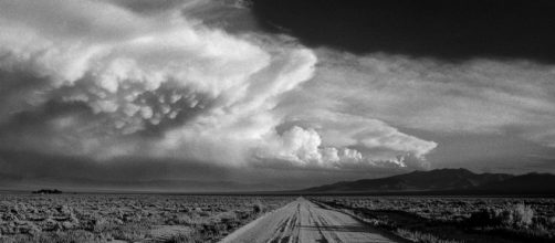 Los paisajes des&eacute;rticos que tanto Springsteen ha recorrido en coche a lo largo de su vida