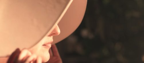 The second season of 'The Handmaiden's Tale' begins April 25. [image source: Hulu/YouTube screenshot]