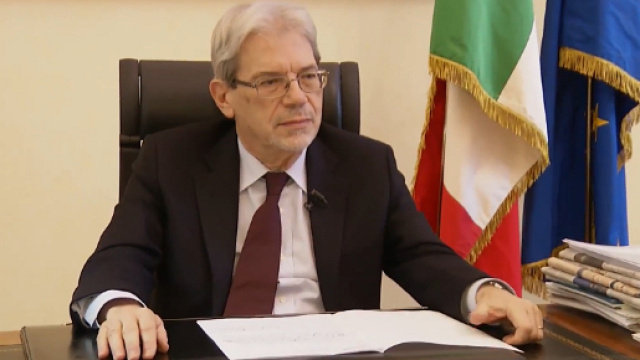 Il ministro per la Coesione territoriale e il Mezzogiorno, Claudio De Vincenti