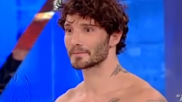 Stefano De Martino Isola dei Famosi