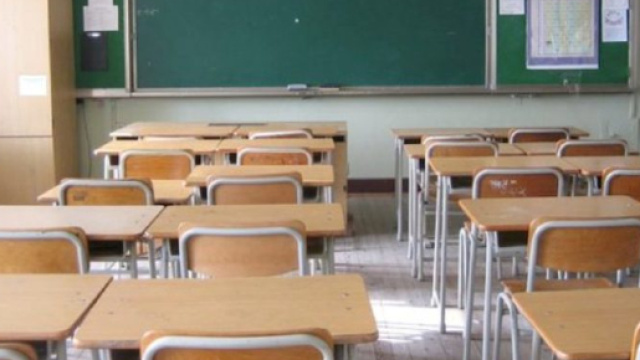Un altro episodio di violenza a scuola: docente disabile picchiato da un genitore