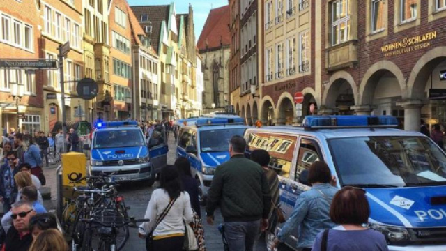 Furgone sulla folla a M&uuml;nster in Germania, tre morti e 30 feriti ... - lavocedeltrentino.it