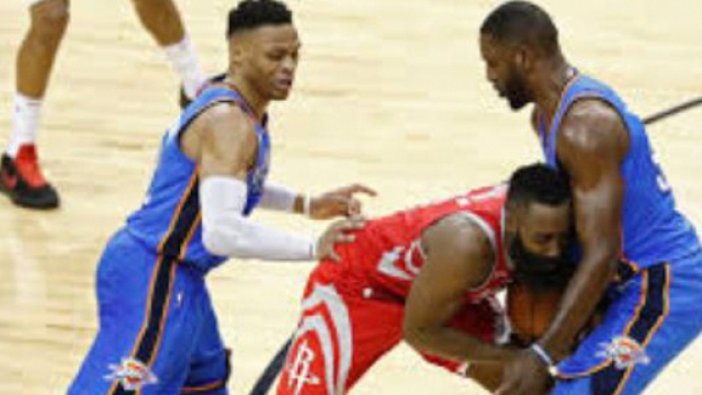 James Harden s'embourbe dans la d&eacute;fense du Thunder