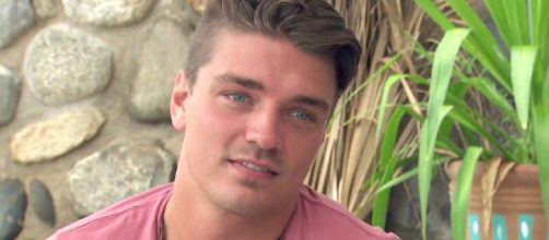 Dean Unglert of 'Bachelor' screenshot