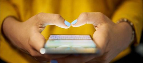 Pueden espiarte desde la c&aacute;mara y micr&oacute;fono de tu tel&eacute;fono