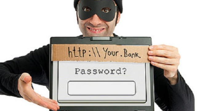 Phishing, continuano i tentativi di truffa online. Attacco a Unicredit, Intesa Sanpaolo e Postepay