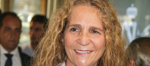 La infanta Elena muestra la otra cara de la moneda
