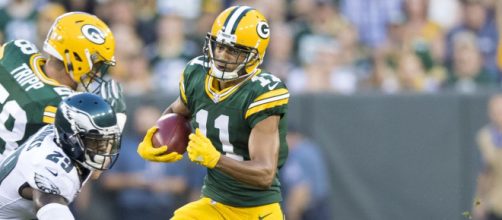 Trevor Davis is in a bit of trouble. [Image source: USA Today Sports - YouTube]