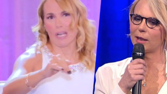 Gossip, Maria De Filippi 'attacca' Barbara D'Urso?