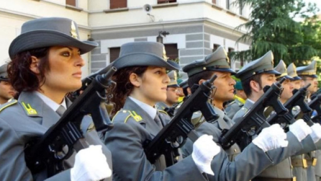 Concorso nella Guardia di Finanza per il reclutamento di 30 ... - ilcirotano.it