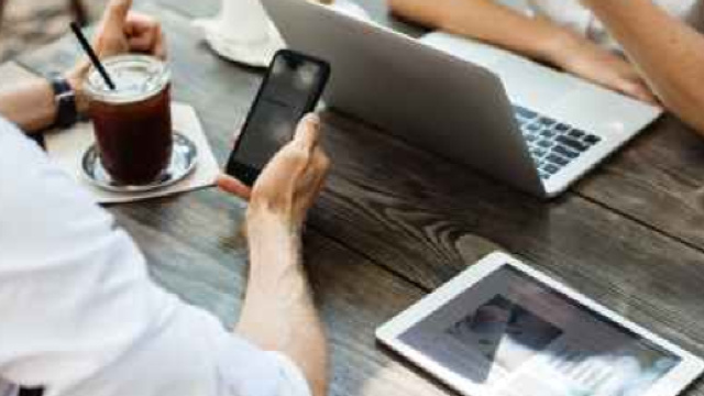 Facebook lancia la sfida a Tinder nel dating