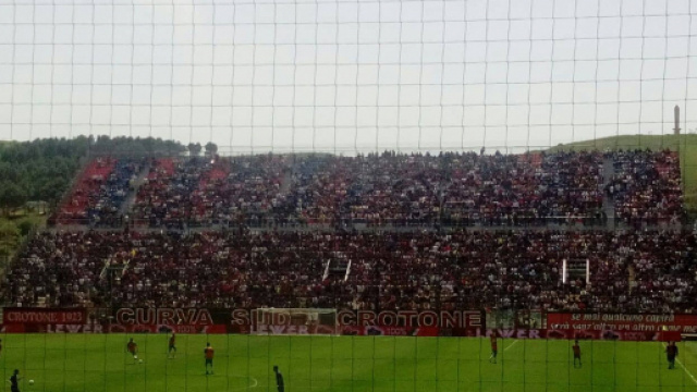 Lo stadio comunale "Ezio Scida" di Crotone