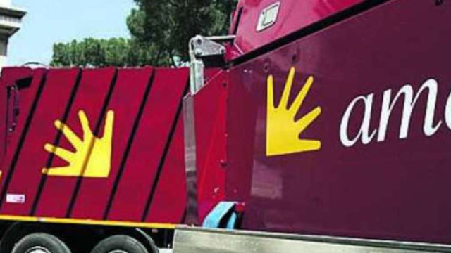Roma: rubato compattatore Ama. Allarme sicurezza alto