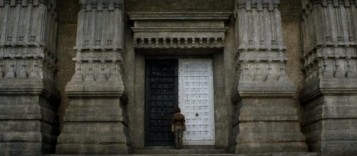 The forgotten truth about The Faceless Men / Image via TheCell9, YouTube screencap