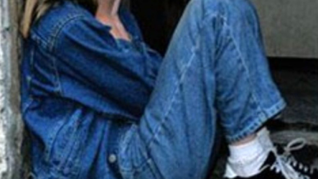 Abusava sessualmente della nipotina: arrestato lo zio