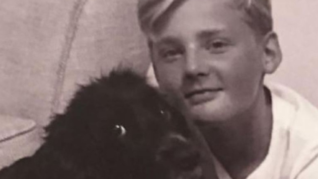 Seb Morris si suicida dopo la morte della sua cagnolina