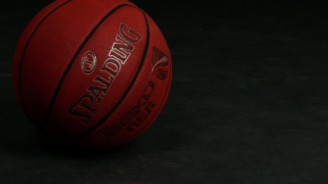 Un pallone da basket | Pixabay - pixabay.com